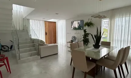 Cód. 565 Alphaville 3 Casa 4 suítes Alto Padrão com Elevador Privativo
