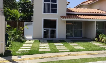 Casa em condomínio fechado com 4 quartos à venda na Rua Senhor Do Bomfim, 4, Guarajuba, Camaçari