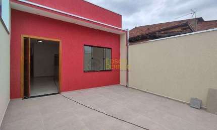 Casa com 2 dormitórios à venda, 69 m² por R$ 330.000 - Mombaça - Pindamonhangaba/SP