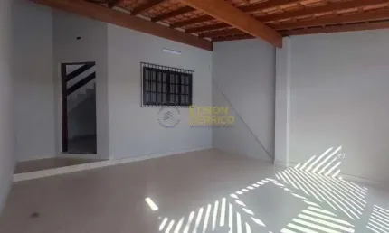 Sobrado com 2 dormitórios à venda, 105 m² por R$ 389.900 - Mombaça - Pindamonhangaba/SP