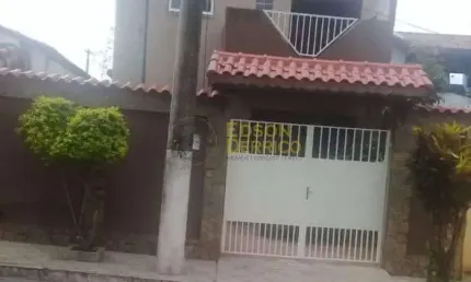 Sobrado com 2 dormitórios à venda, 182 m² por R$ 270.000 - Vila Sao Benedito - Pindamonhangaba/SP