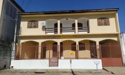 Sobrado com 4 quartos à Venda, Loteamento Residencial Andrade - Pindamonhangaba