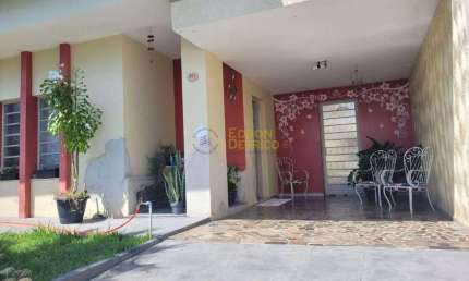 Casa com 4 quartos à Venda, São Benedito - Pindamonhangaba