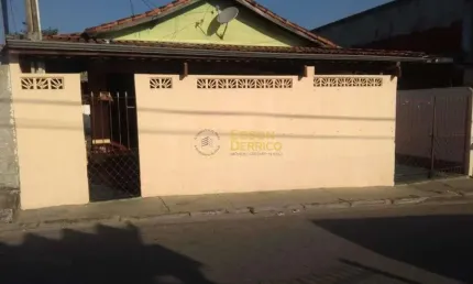 Casa com 2 dormitórios à venda, 182 m² por R$ 265.000,00 - Conjunto Residencial Araretama - Pindamonhangaba/SP