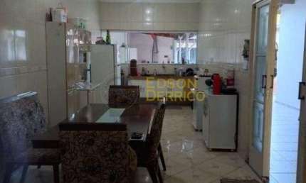 Casa com 3 dormitórios à venda, 162 m² por R$ 370.000,00 - Vila Suiça - Pindamonhangaba/SP