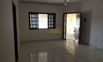 Sobrado com 2 dormitórios à venda, 219 m² por R$ 490.000 - Bela Vista - Pindamonhangaba/SP