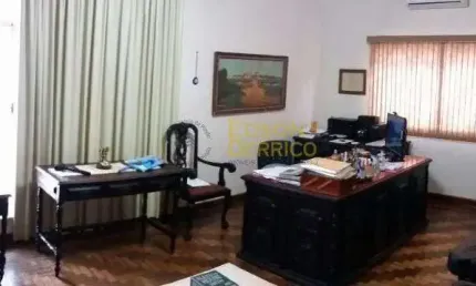 Casa com 3 dormitórios à venda, 286 m² por R$ 800.000,00 - Centro - Pindamonhangaba/SP