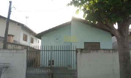 Casa com 3 dormitórios à venda, 69 m² por R$ 250.000,00 - Mombaça - Pindamonhangaba/SP