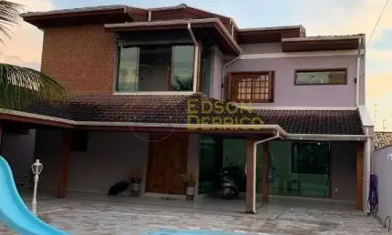 Sobrado com 4 quartos à Venda, Jardim Residencial Doutor Lessa - Pindamonhangaba