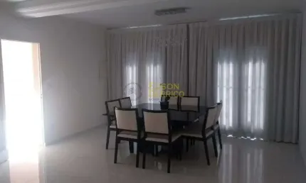 Sobrado com 3 dormitórios à venda, 221 m² por R$ 750.000,00 - Bosque da Princesa - Pindamonhangaba/SP