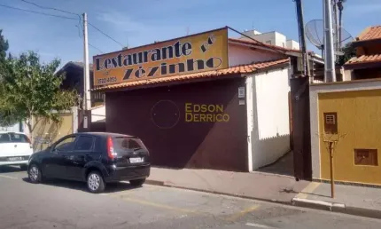 Casa com 3 dormitórios à venda, 210 m² por R$ 600.000,00 - Vila Bourghese - Pindamonhangaba/SP