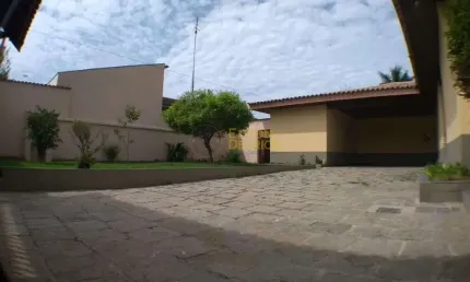 Casa com 7 dormitórios à venda, 538 m² por R$ 1.400.000,00 - Santana - Pindamonhangaba/SP