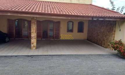 Casa residencial à venda, Santana, Pindamonhangaba.