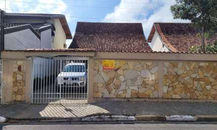 Sobrado com 3 quartos, Parque São Benedito - Pindamonhangaba