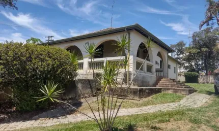 Casa com 5 quartos à Venda, Centro - Pindamonhangaba
