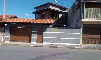 Sobrado com 3 quartos à Venda, Jardim Rosely - Pindamonhangaba