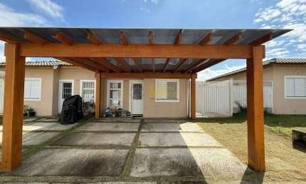 Casa em Condomínio com 2 quartos à Venda, Vila São Benedito - Pindamonhangaba