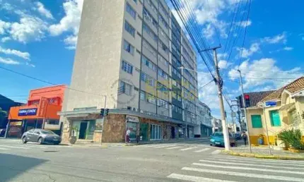 Apartamento com 2 quartos à Venda, Centro - Pindamonhangaba