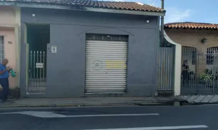 Casa com 4 quartos à Venda, Centro - Pindamonhangaba