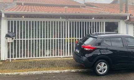 Casa á  venda com 3 quartos, Campo dos Alemães - São José dos Campos