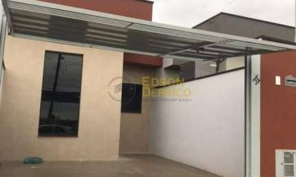 Casa á venda com 2 quartos, Residencial e Comercial Cidade Jardim - Pindamonhangaba