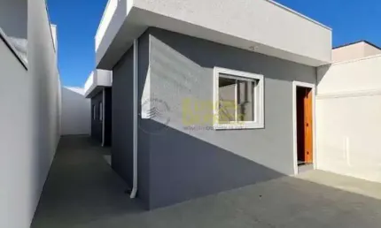 Casa com 2 quartos, moreira césar - pindamonhangaba