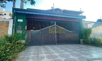 Sobrado com 3 quartos para Locação, Parque São Benedito - Pindamonhangaba