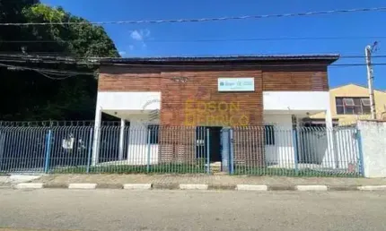 Sobrado Comercial com 8 Salas, Bela Vista - Pindamonhangaba