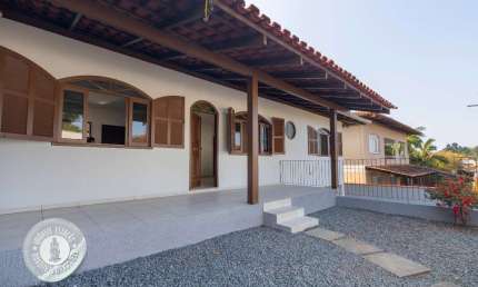 Casa com 3 quartos à venda em Água Verde, Blumenau , 225 m2 por R$ 850.000