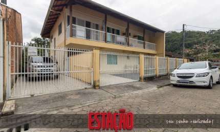 Casa com 5 quartos à venda no Valparaíso, Blumenau , 200 m2 por R$ 420.000