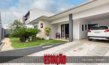 Casa com 3 quartos à venda na Bela Vista, Gaspar , 176 m2 por R$ 1.050.000