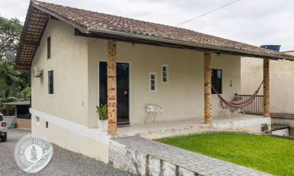 Casa com 3 quartos à venda no Badenfurt, Blumenau , 180 m2 por R$ 850.000