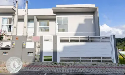 Casa com 3 quartos à venda na Bela Vista, Gaspar , 140 m2 por R$ 685.000