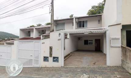 Casa com 2 quartos à venda no Velha Central, Blumenau , 111 m2 por R$ 730.000