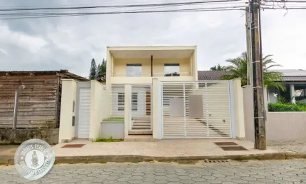 Casa com 3 quartos à venda no Velha Central, Blumenau , 137 m2 por R$ 750.000