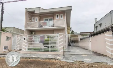 Casa com 3 quartos à venda na escola agrícola, blumenau , 179 m2 por r$ 1.100.000
