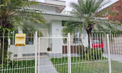 Casa com 3 Dormitórios | 1 Suíte Master | Madri | Palhoça