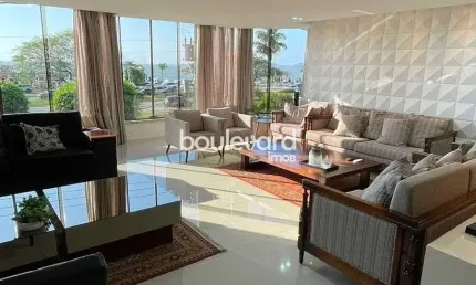 Apartamento beira mar norte | 4 dormitórios | 2 suítes