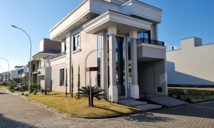 Casa alto padrão de 3 Dormitórios | 1 Suíte | Deltaville | Biguaçu