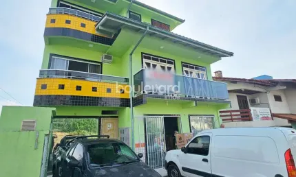 Prédio à venda na Rua Luiz Fagundes, 2000, Picadas do Sul, São José