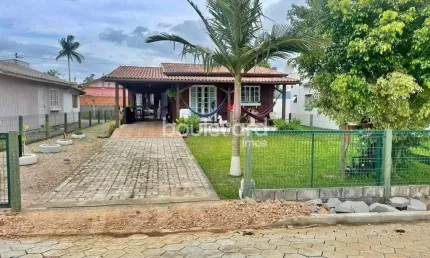 Casa de 2 Dormitórios I Areias do Meio I Gov. Celso Ramos