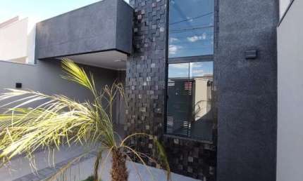 Casa com 2 quartos à venda na Rua Anna Garcia Bandeira, 307, Jardim Bela Suiça, Cambé
