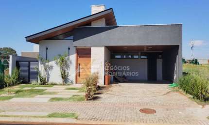 Casa em condomínio fechado com 1 quarto à venda na Rua São Salvador, 1145, Bellevie, Cambé