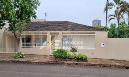 Casa com 3 quartos à venda na Rua Estados Unidos, 2280, Centro, Cambé