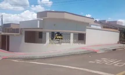 Casa com 3 quartos à venda na Rua Antônio Godoy Rodrigues, 253, Jardim Vô Zezinho, Cambé