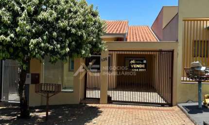 Casa com 3 quartos à venda na Rua Moacir Teixeira, 126, Residencial Maria Flora, Cambé