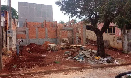 Casa com 3 quartos à venda na Rua da Abolição, 516, Jardim Vila Rica, Cambé