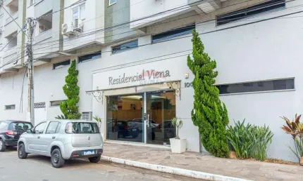 APARTAMENTO COM 2 QUARTOS, 1 SUÍTE - SACADA COM CHURRASQUEIRA - CENTRO
