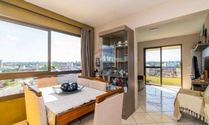 Apartamento mobiliado com dois dormitórios, sacada e churrasqueira
