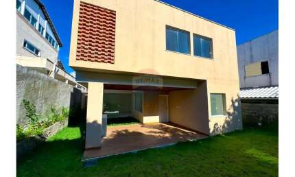 Casa a venda no Condomínio Canto dos Pássaros, Abrantes